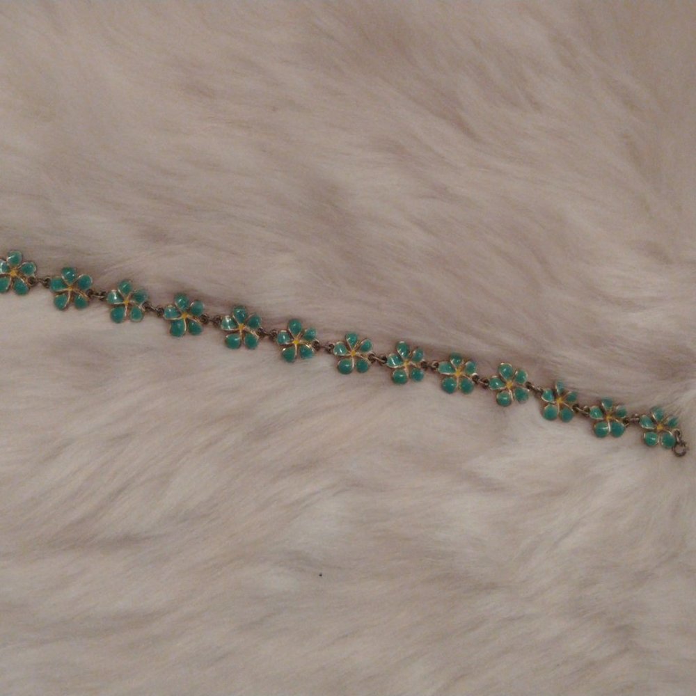 Vintage Blue Flower Bracelet 7". - Picture 2 of 4